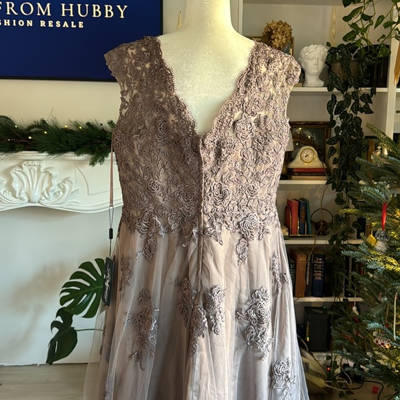 La Femme Embellished Tulle & Lace A-Line Gown - Picture 7 of 9